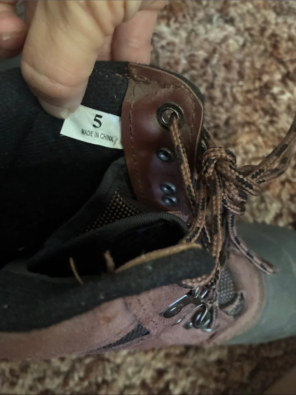 Women’s Ranger ankle winter boots size 5